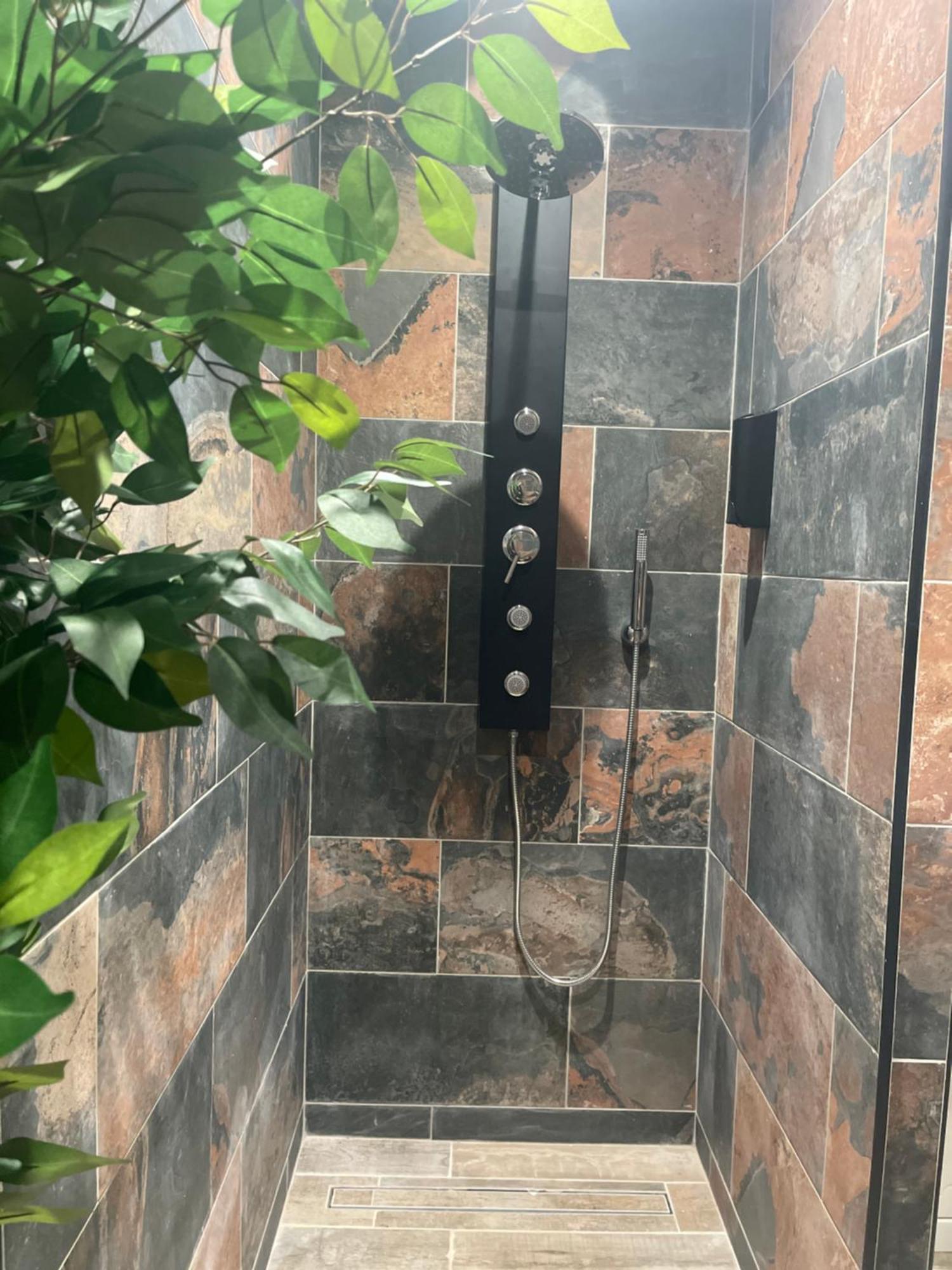 Villa Lcp Jacuzzi Exterieur & Sauna لورج المظهر الخارجي الصورة