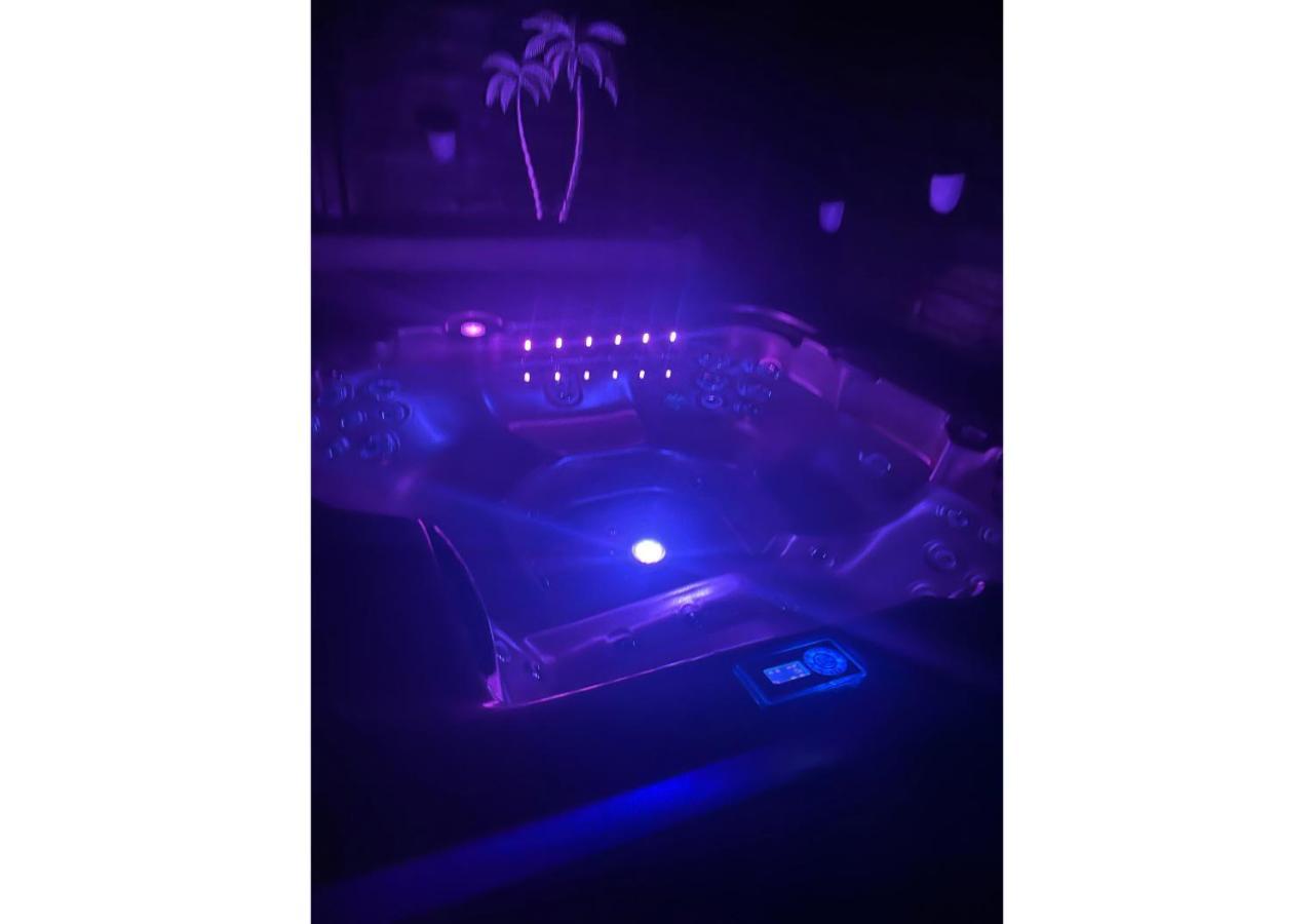 Villa Lcp Jacuzzi Exterieur & Sauna لورج المظهر الخارجي الصورة